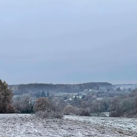 Casa de Férias Gite Du Tilleul, Paisible Dans Un Ecrin De Verdure *